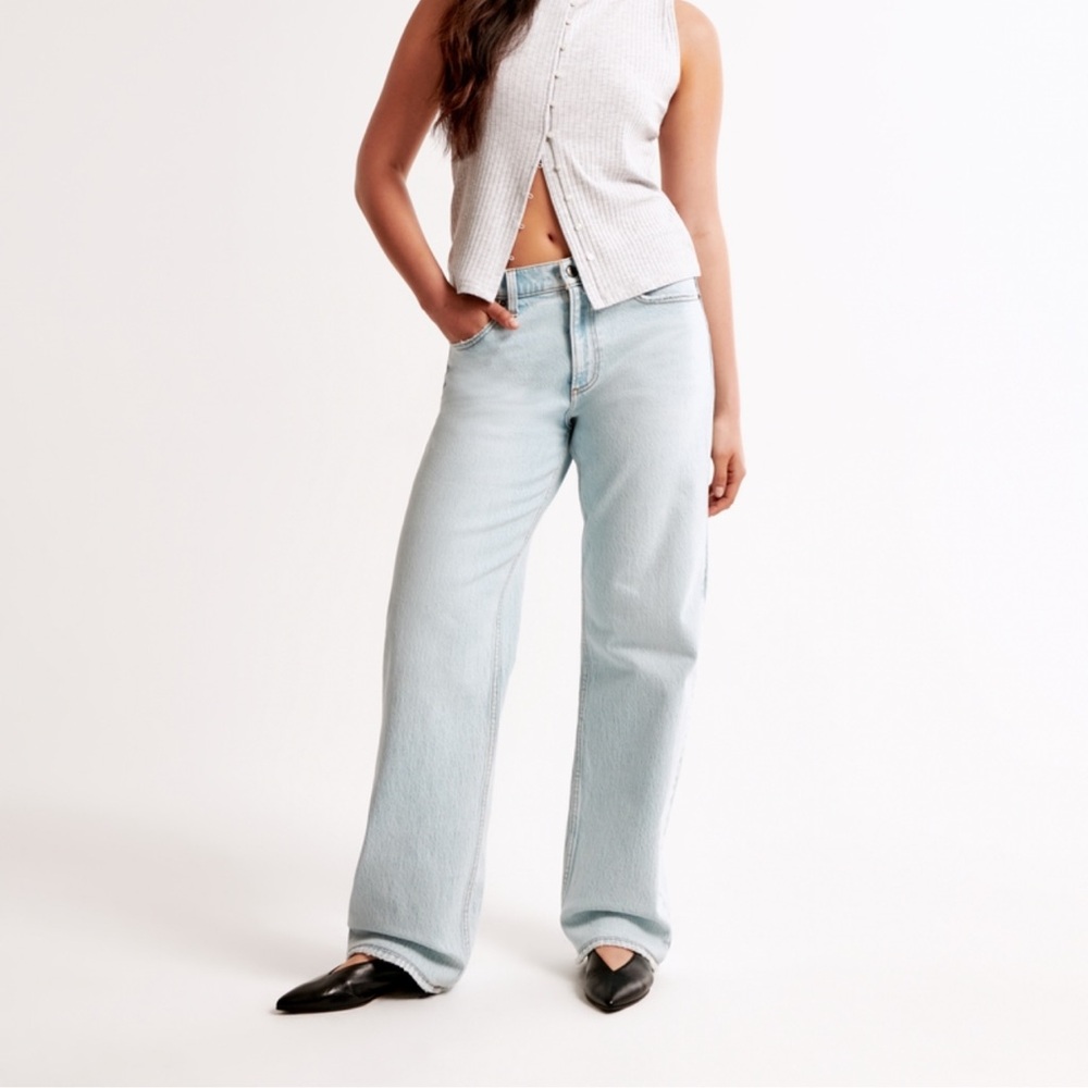 Abercrombie Curve Love Low Rise Baggy Jeans NWT